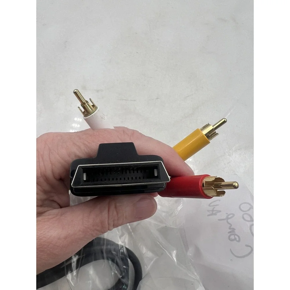Microsoft Xbox 360 Composite AV Cable RCA Audio Video Adapter X821376-001 Black